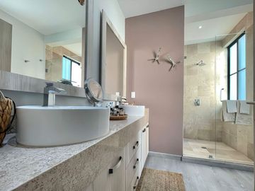 Penthouse con Jacuzzi, amueblado y equipado, venta, La Lejona, San Miguel de Allende.