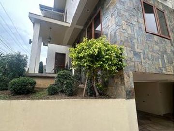 5BR House and Lot for Sale in Cottonwood Heights, Antipolo