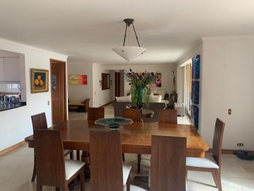 Venta de apartamento en Laureles Santa Teresita