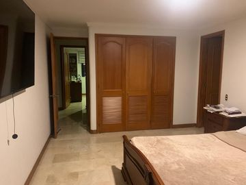 Venta de apartamento en Laureles Santa Teresita