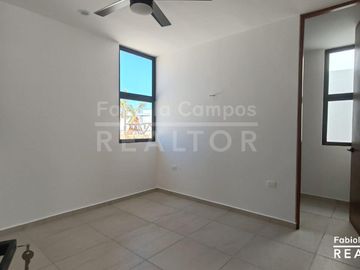 Casa en venta de 1 piso y 3 recámaras a 300 del mar en Chelem Yucatán - Preventa diciembre 2026