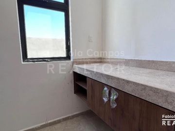 Casa en venta de 1 piso y 3 recámaras a 300 del mar en Chelem Yucatán - Preventa diciembre 2026