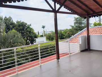 VENDO CASA EN LA MORADA CALI VALLE DEL CAUCA
