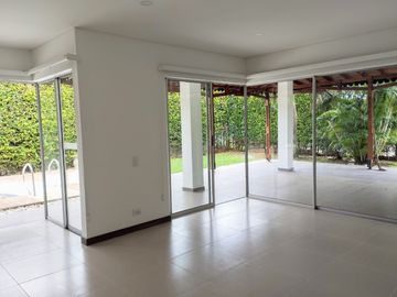 VENDO CASA EN LA MORADA CALI VALLE DEL CAUCA