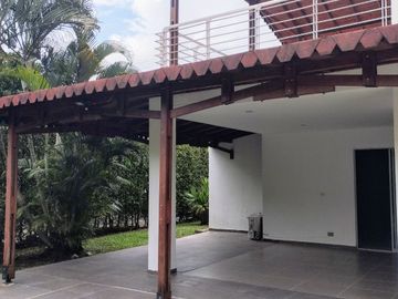 VENDO CASA EN LA MORADA CALI VALLE DEL CAUCA