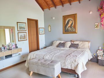 VENDO CASA EN LA MORADA CALI VALLE DEL CAUCA