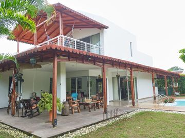 VENDO CASA EN LA MORADA CALI VALLE DEL CAUCA