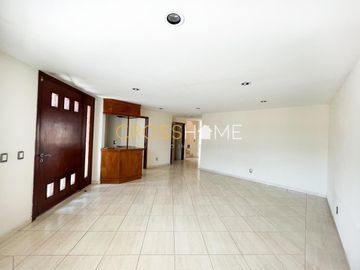 CASA EN VENTA EN CUMBRES DEL LAGO JURIQUILLA QUERETARO