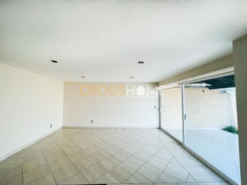 CASA EN VENTA EN CUMBRES DEL LAGO JURIQUILLA QUERETARO