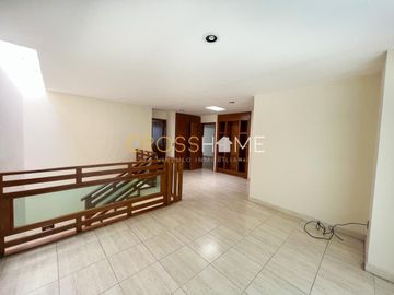 CASA EN VENTA EN CUMBRES DEL LAGO JURIQUILLA QUERETARO