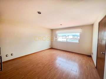 CASA EN VENTA EN CUMBRES DEL LAGO JURIQUILLA QUERETARO