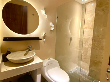 Gran oportunidad! Departamento de lujo 2REC completamente amueblado