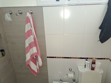 SE VENDE CASA EN COUNTRY SAN ISIDRO, VILLA ALLENDE, 4 DORMITORIOS 3 BAÑOS EN UNA PLANTA