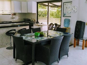Excelente oportunidad de Vivenda ó Inverción Casa Quinta La Estacia Vía Melgar El Carmen