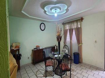 VENTA CASA CON LOCAL COMERCIAL PRADOS VERDES MORELIA CAS_4912 MOR/JM