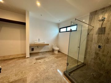 Casa con dos terrazas planta baja y rooftop, alberca privada, venta, Huayacan Cancun.