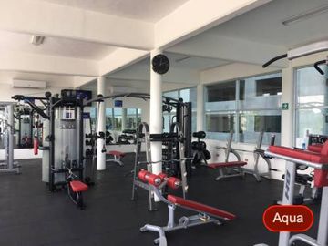 Casa con dos terrazas planta baja y rooftop, alberca privada, venta, Huayacan Cancun.