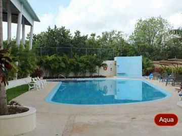 Casa con dos terrazas planta baja y rooftop, alberca privada, venta, Huayacan Cancun.