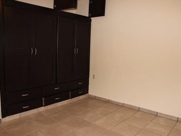 Casa en venta. Fracc. Quintas del Bosque, El cedro, Villahermosa