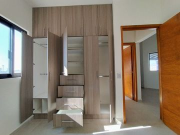 Casa de una planta, 2 recámaras, lote 300 m2, Magnolia, San Miguel de Allende