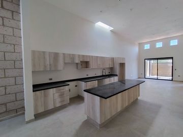 Casa de una planta, 2 recámaras, lote 300 m2, Magnolia, San Miguel de Allende