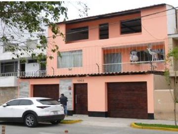 VENDO CASA DE  3 PISOS 338 M2 DE AC. EN AV.AURELIO GARCIA Y GARCIA 1262 CERCADO DE LIMA