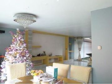 VENDO CASA DE  3 PISOS 338 M2 DE AC. EN AV.AURELIO GARCIA Y GARCIA 1262 CERCADO DE LIMA