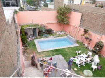VENDO CASA DE  3 PISOS 338 M2 DE AC. EN AV.AURELIO GARCIA Y GARCIA 1262 CERCADO DE LIMA