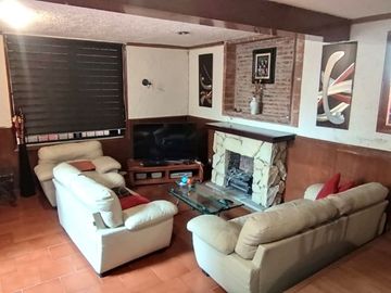 CASA  EN VENTA, CALLE 5 DE FEBRERO, COLONIA ÁLAMOS.  CDMX.