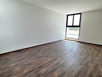 VENTA DE CASA 4 RECAMARAS AREA TV Y ROOF GARDEN AL NORTE DE AGS EN COTO CON VIGILANCIA Y ALBERCA