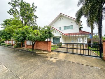 Large 4-Bed House in Hang Dong at Lanna Thara for Sale near Meritton British International School