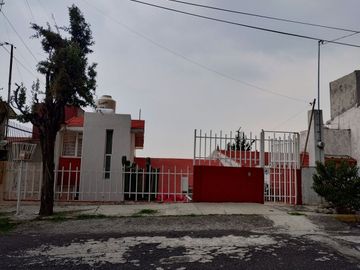 Casa en Venta en Cd Brisa, Naucalpan