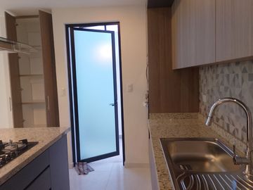 CASA EN VENTA EN MORILLOTLA A LA CALLE CERCA A  LA UVM Y LA UDLA