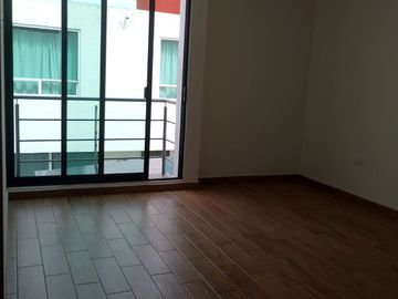 CASA EN VENTA EN MORILLOTLA A LA CALLE CERCA A  LA UVM Y LA UDLA