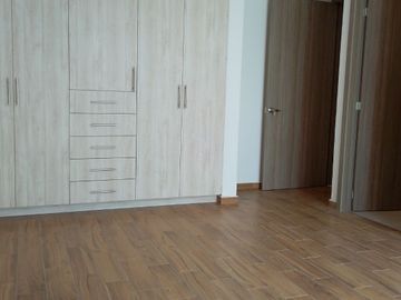 CASA EN VENTA EN MORILLOTLA A LA CALLE CERCA A  LA UVM Y LA UDLA