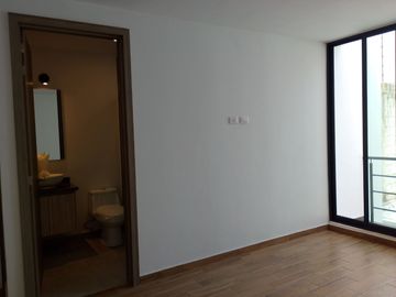 CASA EN VENTA EN MORILLOTLA A LA CALLE CERCA A  LA UVM Y LA UDLA