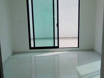 CASA EN VENTA EN MORILLOTLA A LA CALLE CERCA A  LA UVM Y LA UDLA