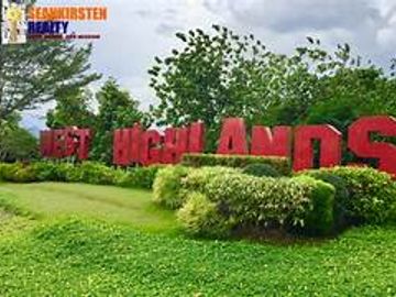 West Highlands Subdivision Pre-selling House | Platinum