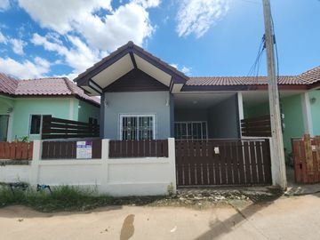 For Sale - One-Story Twin House in Sukhawadi Soi, Sung Noen, Nakhon Ratchasima. The house is situated on a 37 square wah plot and features 2 bedrooms
