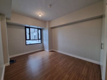 FOR SALE - Brand New Studio Unit in The Arton by Rockwell, Quezon City