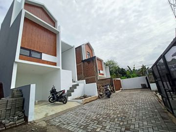 Rumah halaman luas di cipageran cimahi lokasi strategis akses mobil dekat puri cipageran