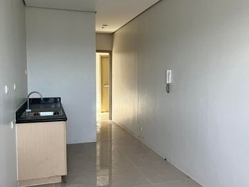 FOR SALE - Penthouse Studio Unit in Fern at Grass Residences in Quezon City