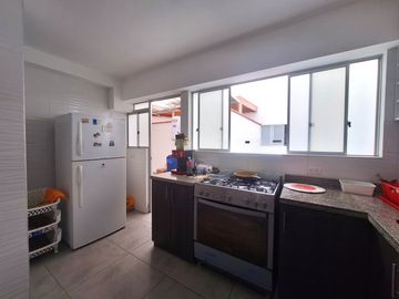 ¡VENTA DEPARTAMENTO 1ER PISO VISTA CALLE EN SAN BORJA!