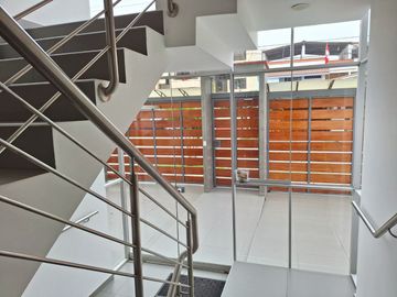 ¡VENTA DEPARTAMENTO 1ER PISO VISTA CALLE EN SAN BORJA!
