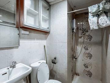 Disewakan Greenbay 2br full furnish siap huni, tower depan