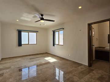 Casa en Venta de 3 Recámaras con alberca en Montebello, Mérida, Yucatán