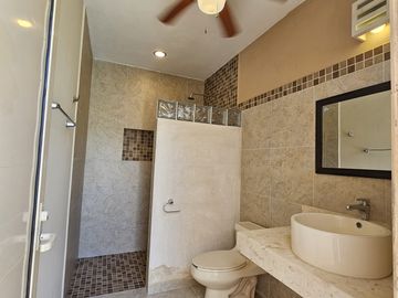 Casa en Venta de 3 Recámaras con alberca en Montebello, Mérida, Yucatán