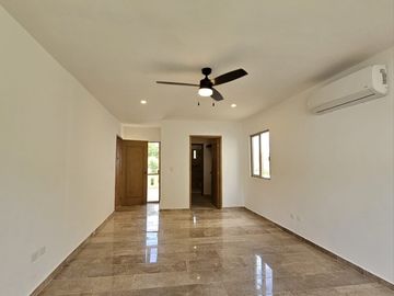 Casa en Venta de 3 Recámaras con alberca en Montebello, Mérida, Yucatán