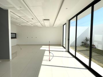 Bella casa residencial al sur de pachuca 4 habitaciones. Gema residencial