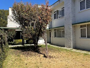 Casa en venta en Toluca centro, en esquina, con uso de suelo comercial.